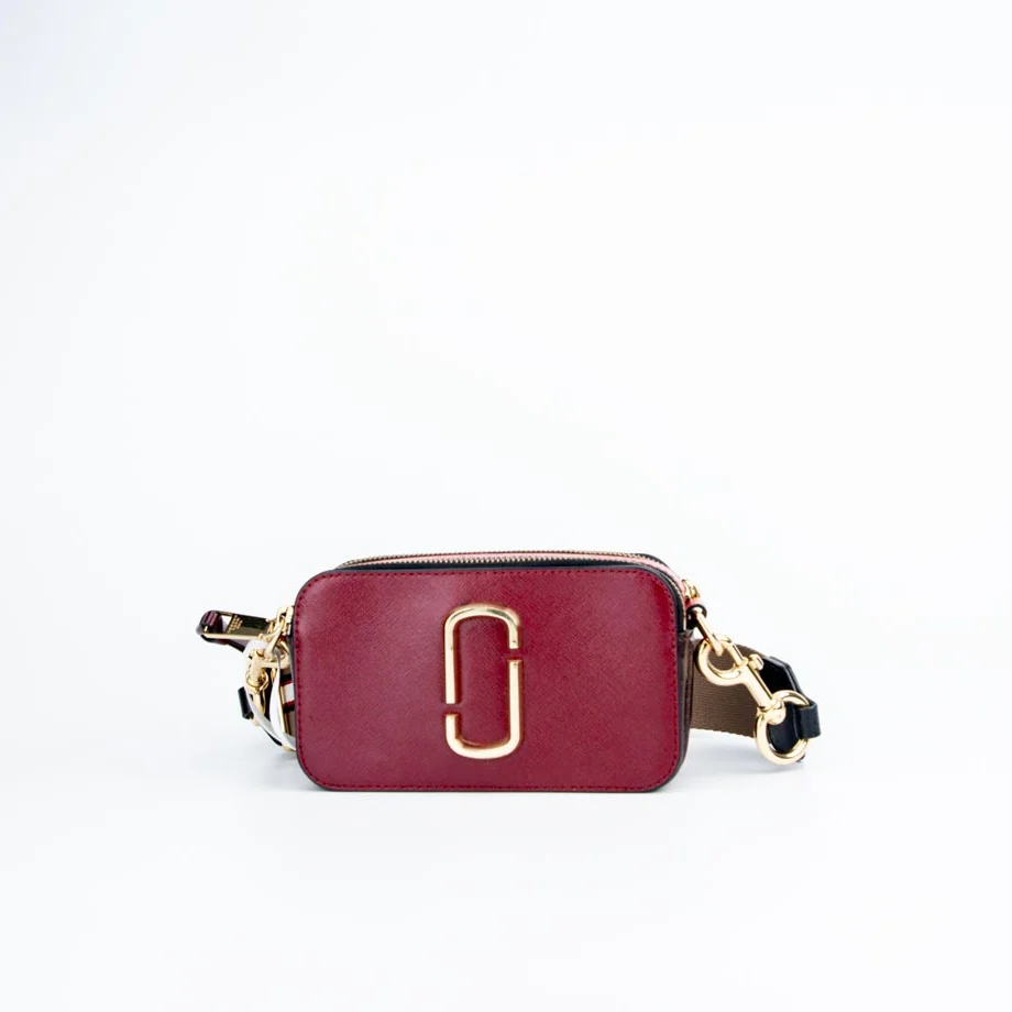 Marc Jacobs Túi đeo chéo Snapshot màu đỏ hồng